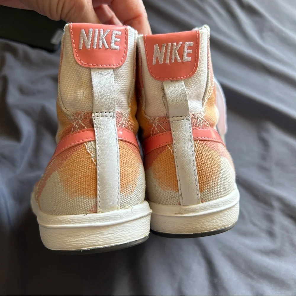 Nike Blazer Mid Plaid Gray Orange Peach Women’s Sz 6 Casual Funky Street